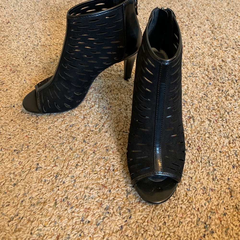 Black heels